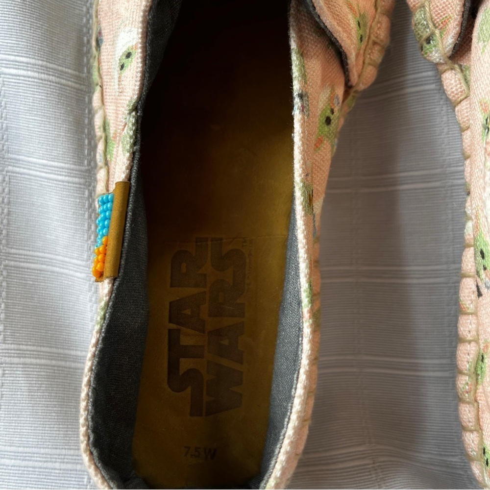 Ubuntu x Star Wars Grogu The Child Afridrilles Slip-On Shoes 7.5 Wide - Picture 9 of 13